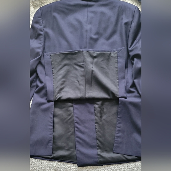 Dunhill Double Breasted Navy Blue Blazer with gold and black logo D buttons - Picture 3 of 16